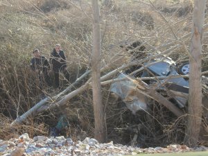 Bayramiç’te Dere Yatağına Uçan Otomobildeki 2 Kişi Hayatını Kaybetti