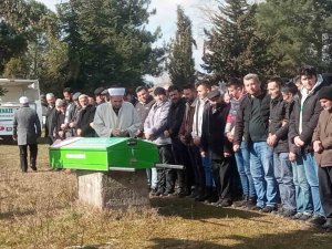 Kazada Ölen Genç Muavin Toprağa Verildi
