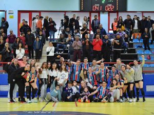 Mavi Kelebekler Adasokağı’nı Ağırlayacak