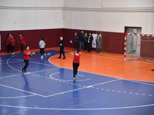 Ortahisar’ın Spor Kompleksi Vatandaşların Akınına Uğruyor