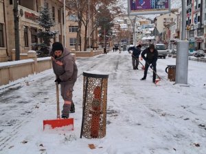 Bayburt Belediyesinin Yoğun Kar Mesaisi Devam Ediyor