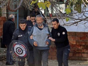 Kendini Odaya Kilitledi, Dışarı Çıkmak İçin Muhtardan "Seçim Sandığı" İstedi