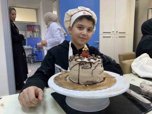 Ümraniyeli Çocuklar Anneleri İle Pasta Yaptı, Doyasıya Eğlendi