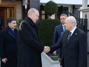 Cumhurbaşkanı Erdoğan, Mhp Genel Başkanı Bahçeli’yi Evinde Ziyaret Etti