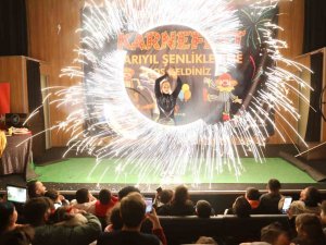 İ̇pekyolu’nda “Karnefest” Şenlikleri Final Gösterisiyle Son Buldu