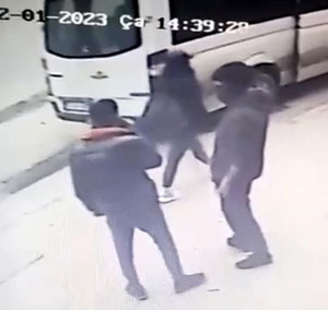Rize'de Gündüz Vakti Araba Çalan 2 Hırsız Tutuklandı