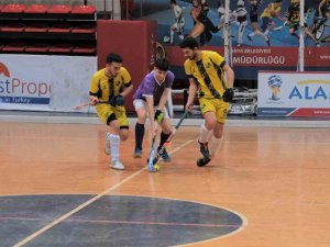 Salon Hokeyi Süper Lig 2. Etap Lideri Gaziantep Polisgücü