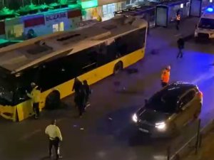 Bahçelievler’de İ̇ett Otobüsü Durağa Kaldı: 1 Ölü, 4 Yaralı