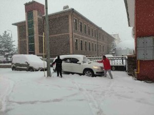 Ardahan’da Yoğun Kar Yağışı
