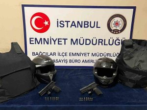 Şüpheli Araçta Bulunan Şahısların Üzerinden Tabanca, Fişek Ve 2 Adet Çelik Yelek Çıktı