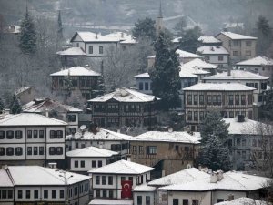 Safranbolu Beyaz Gelinliğini Giydi