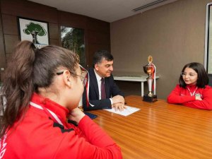 Fadıloğlu, Milli Sporcuları Ağırladı