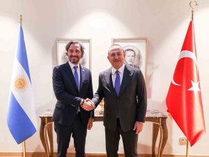 Dışişleri Bakanı Mevlüt Çavuşoğlu’ndan Konsolosluk Kapatan Ülkelere Tepki