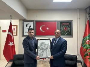 Kırşehirli Gazi Kızının Çizdiği Kara Kalem Çalışmaları İ̇stanbul’da Sergilenecek