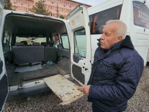 Hırsızlar Engelli Öğrencilerin Araçlarına Binmesini Sağlayan Demir Rampayı Çaldı