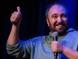 Bkm Mutfak Komedyenlerinden Özgür Turhan, Stand Up Gösterisiyle Türkiye Turnesinde