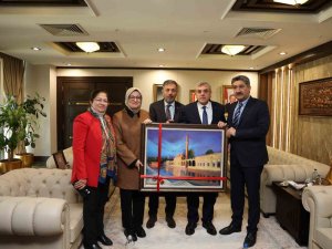 Genel Başkan Yardımcısı Belediyenin Çalışmalarını Takdir Etti