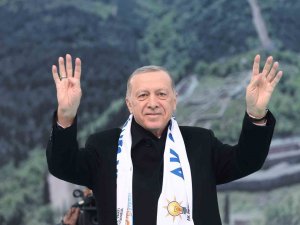 Cumhurbaşkanı Erdoğan: “Ülkemizin 14 Mayıs’ta Gideceği Seçimlerde Küresel Güçleri Arkasına Alarak Tek Parti Faşizmini Hortlatmak İsteyen Zihniyete Karşı Yeni Bir Meydan Okumaya Hazırlanıyoruz”