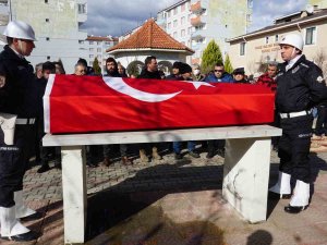 Emekli Emniyet Müdürü Törenle Son Yolculuğuna Uğurlandı