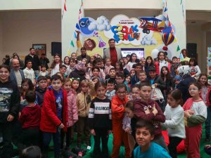 Uşak’ta 4. Bilim Sanat Çocuk Şenliği Renkli Görüntülere Sahne Oldu