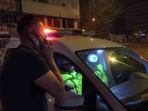 Alkollü Sürücü Uygulama Noktasından Böyle Kaçtı, 4 Kilometre Kovalamaca İle Yakalandı
