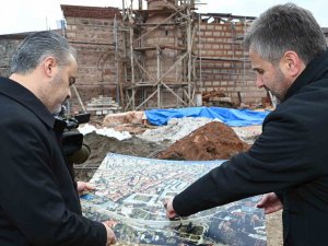 Bursa’nın Unesco Dünya Miras Listesindeki Tarihi Projesinde Şok..."aslında Mezarların Üzerinde Geziyormuşuz"