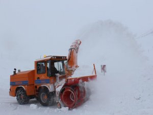 Erzincan’da Kar Ve Tipiden Kapanan 55 Köy Yolu Ulaşıma Açılıyor