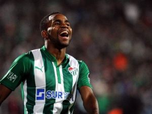 Villareal’e Transfer Olan Cedric Bakambu: