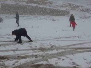 Hatay’da Kar Yağışı Etkili Oldu