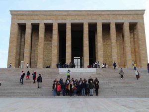 Başkan Gültak, Bilsem Öğrencilerine Ankara Gezisi Hediye Etti