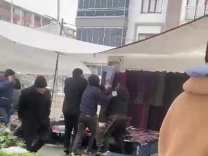 Pazarcıların Tekme Tokatlı Kavgası