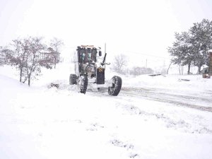 Elazığ’da 210 Köy Yolu Ulaşıma Kapandı