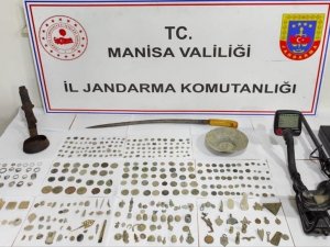Roma Ve Osmanlı Dönemlerine Ait 592 Adet Tarihi Obje Ele Geçirildi
