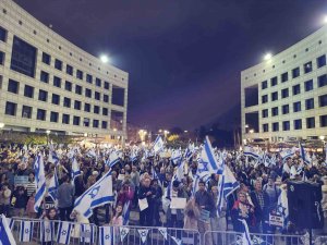 İ̇srail’de Hükümet Protestoları Sürüyor