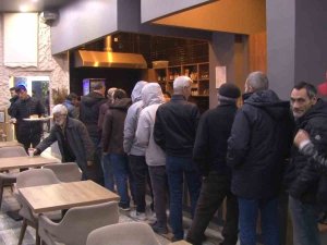 İ̇stanbul Valiliği 618 Evsiz Vatandaşı Otellerde Misafir Ediyor