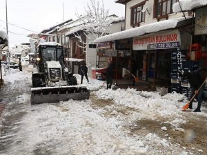 Pütürge’de 7/24 Kar Nöbeti
