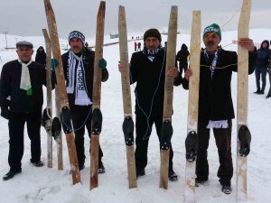 Modern Kayağın Atası Olarak Gösteriliyor, Tasarımı İle Dikkat Çekiyor