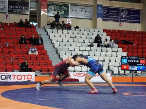 Kahramanmaraş’ta ‘Uluslararası 12 Şubat U20 Güreş Turnuvası’