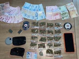 Sarıyer’de Polisin Dikkati Mıknatıslı Uyuşturucu Zulasını Ortaya Çıkardı