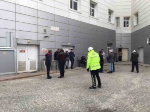 Afyonkarahisar’daki Kazada Ölenlerin Kimlik Tespit Çalışması Sürüyor
