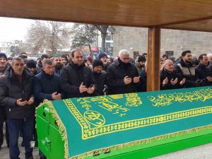 Yaylalı Gözyaşı Ve Dualarla Uğurlandı