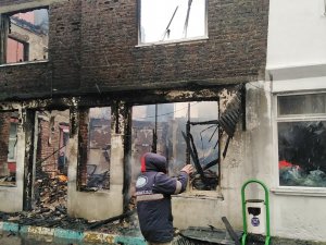 Kırklareli’nde Ev Çıkan Yangında Küle Döndü