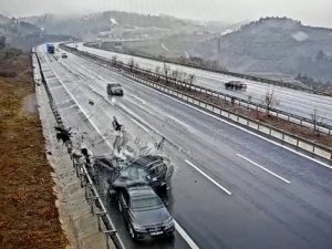 Bursa’da 4 Kişinin Feci Şekilde Öldüğü Kaza Anı Kamerada