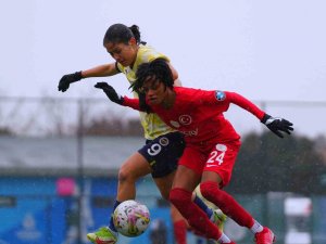Turkcell Kadın Futbol Süper Ligi: Ataşehir Belediye Spor: 0 - Fenerbahçe: 6