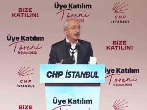 Kılıçdaroğlu: "Ben Her Şeyi Biliyorum Mantığıyla Siyasete Girenler Hata Yapar"