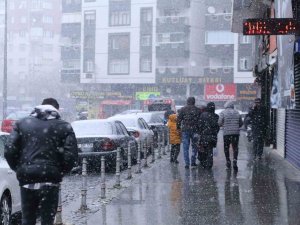 Konya’da Kar Yağışı Yeniden Başladı