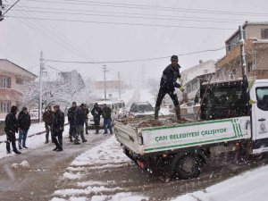 Çan’da Kar Yağışı Etkili Oluyor
