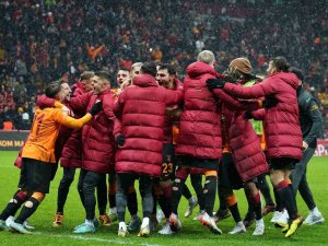 Galatasaray Üst Üste 15. Galibiyetini Aldı