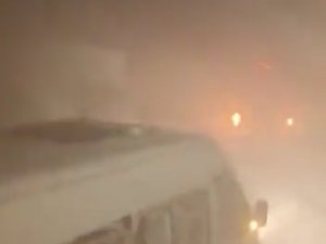 Derecik Yolunda Mahsur Kalan 8 Araç Ve 35 Vatandaş Kurtarıldı