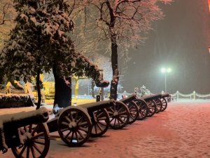 Bursa’da Şiddetli Kar Yağışı Etkisini Gösterdi